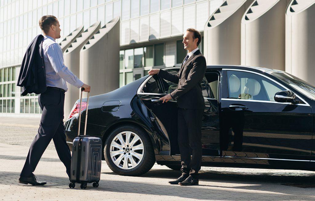 Private Airport Limo Services - Your Transportation Solution.